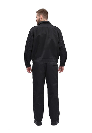 Черный мужской костюм охранника